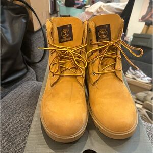 Excellent Condition!!